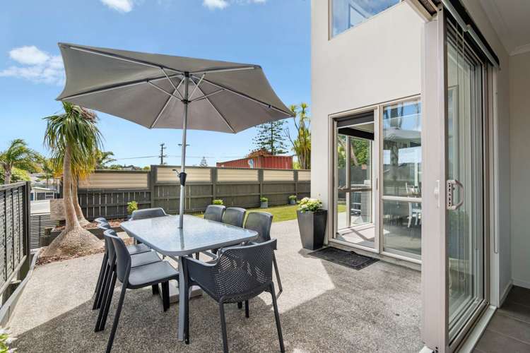 24 Bay Street Red Beach_12