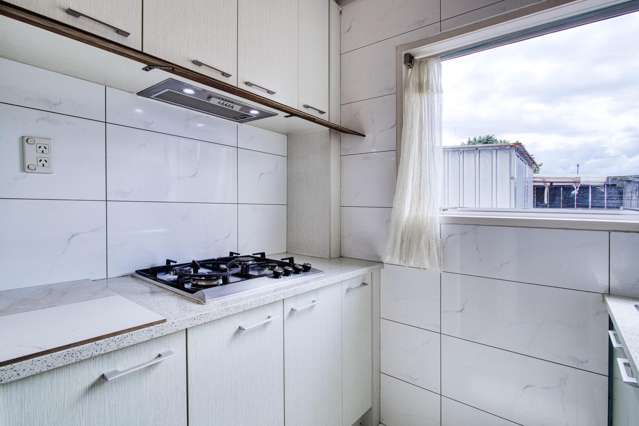 35 Fred Woodward Place Mount Roskill South_2