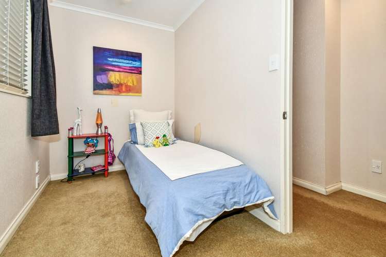 6 Richard Halse Drive The Gardens_8