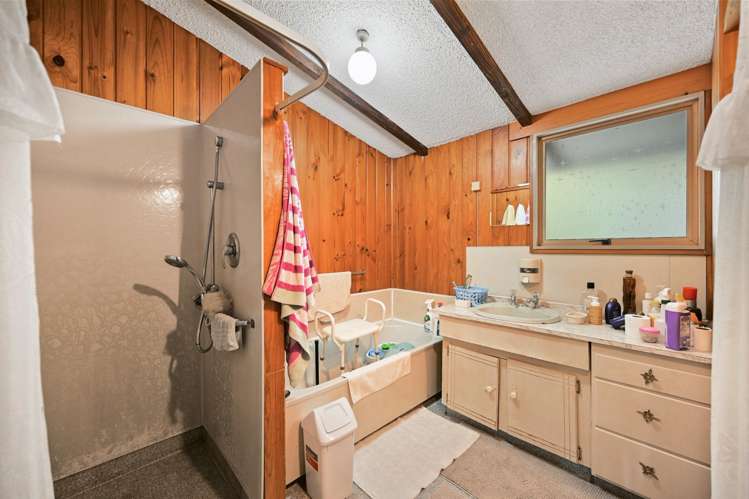 738 Tuhikaramea Road Ngahinapouri_12
