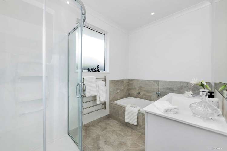 1 Lydiard Place Beachlands_14