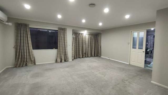 2 Zambezi Lane Mount Roskill_1