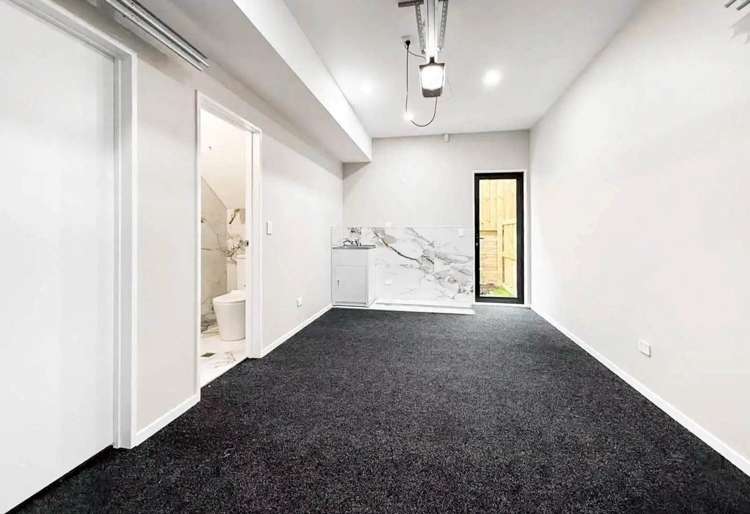 172 Boundary Road Blockhouse Bay_10