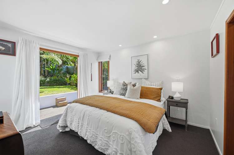 24a Orchard Road Waiake_13