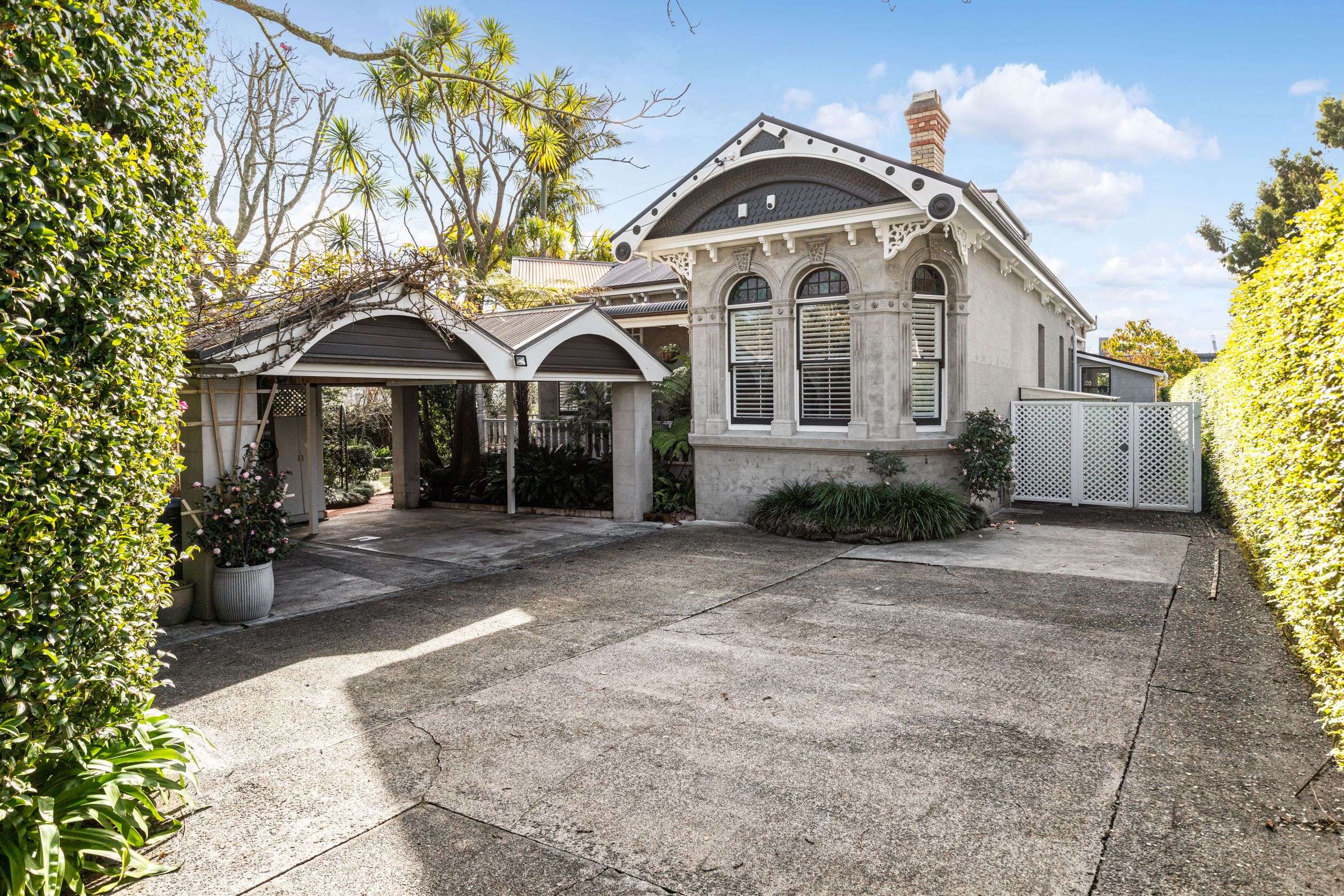 8 Claude Road in Epsom, Auckland City will be sold at auction on October 7.