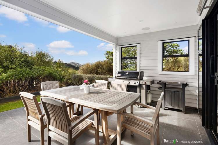 15 Riroriro Close Crofton Downs_8