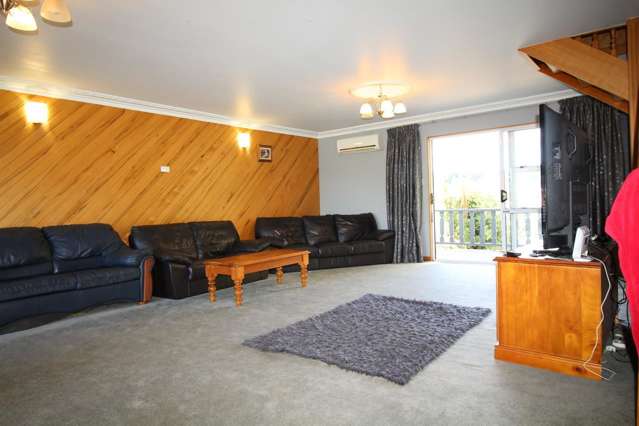 23 Wharewaka Road Wharewaka_3