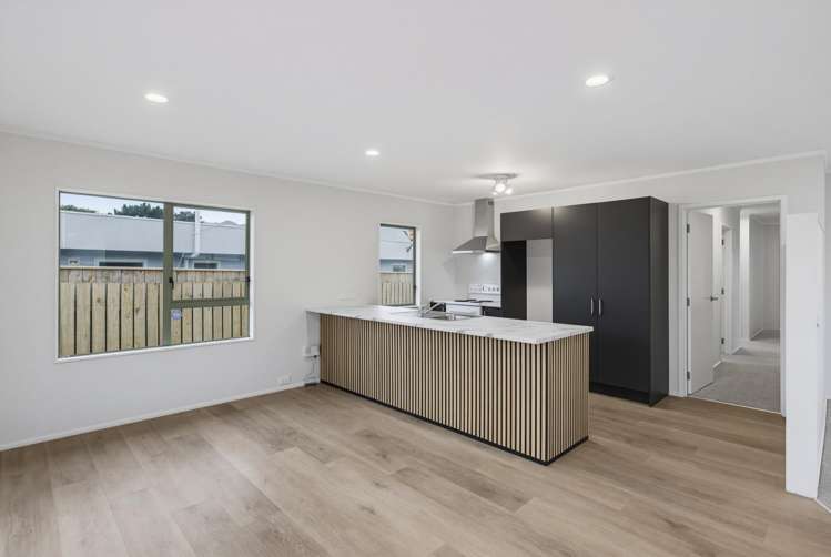 27 Rutherford Drive Waikanae Beach_4