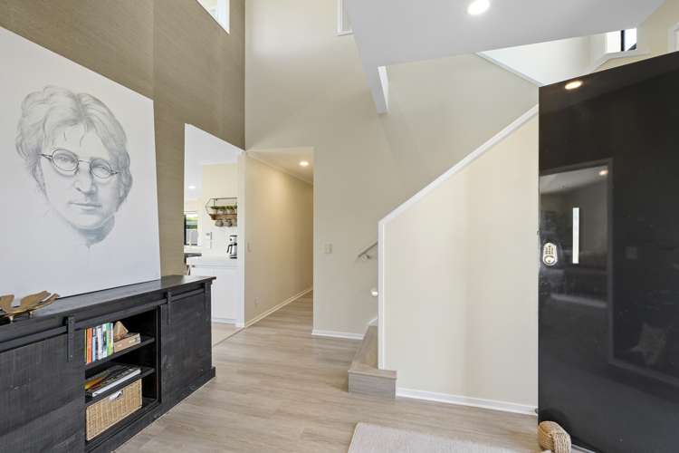 9 Sampson Avenue Waiwhakaiho_2