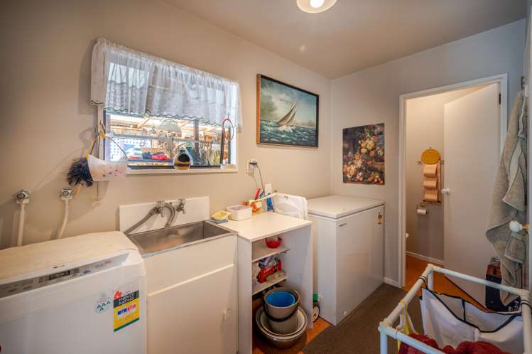 5 Ngaio Grove Robinsons Bay_26