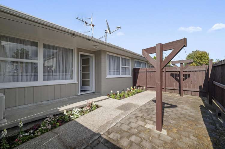 57E James Street Glenholme_13