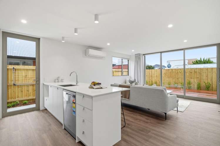 1-4/39 Antigua Street Addington_3