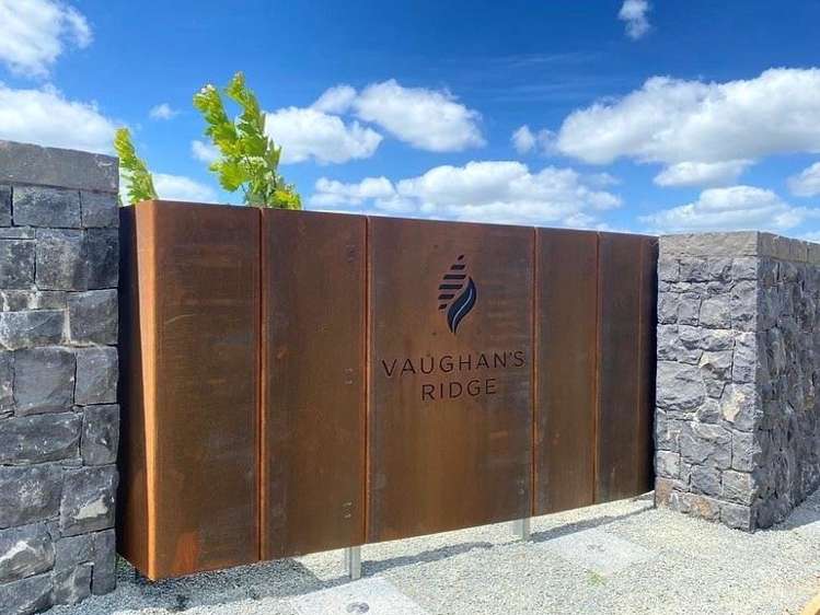 17 Ridgelea Road Long Bay_1