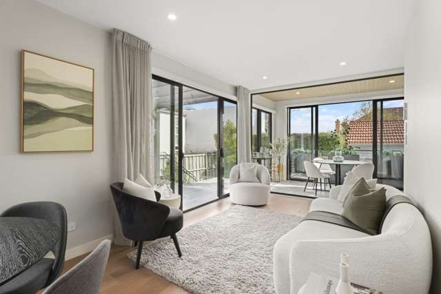 Luxury Townhouse in The Bays