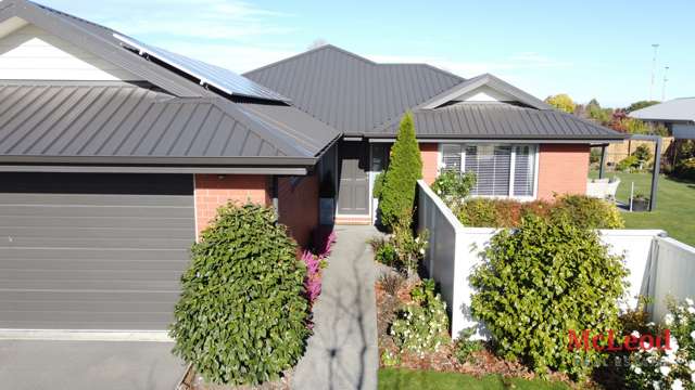 16 Magnolia Drive Netherby_1