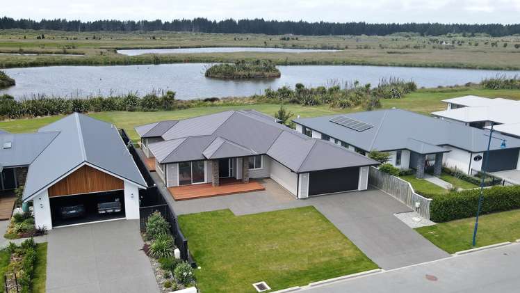 16 Marangai Drive Pegasus_19