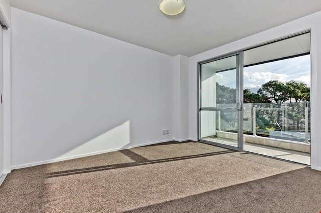 320/17 Link Crescent Stanmore Bay_3