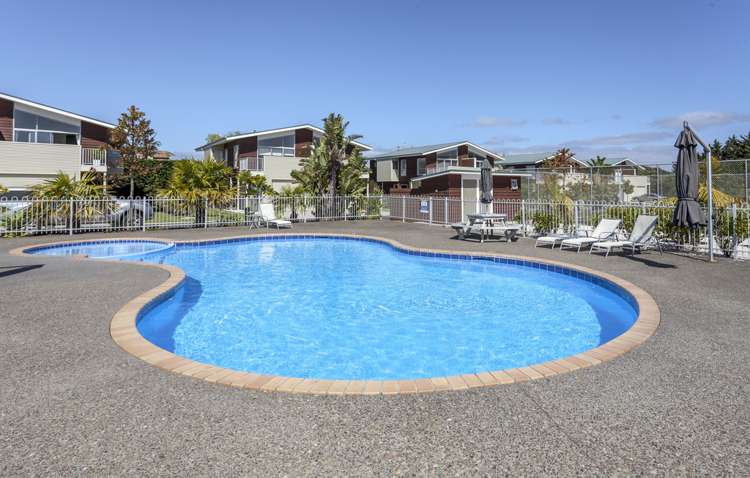 10/18 Eyre Street Whitianga_13