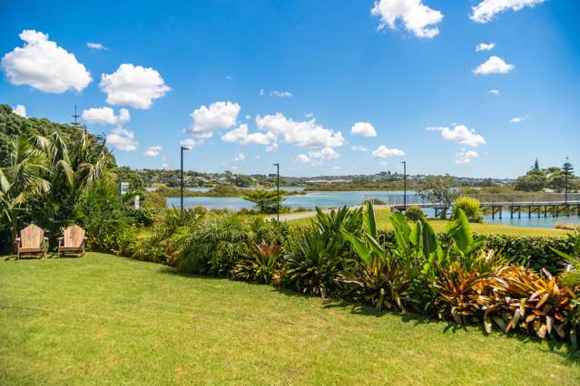 12 Edgewater Grove Orewa_1