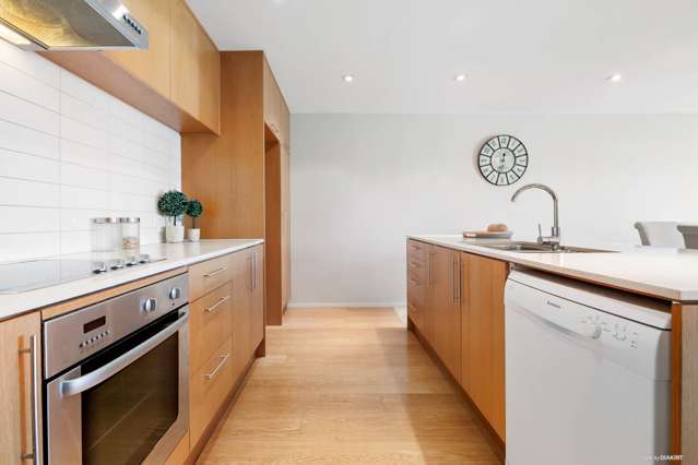 202/252 Centreway Road Orewa_2