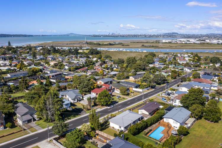 17 Lyndhurst Road Te Atatu South_27