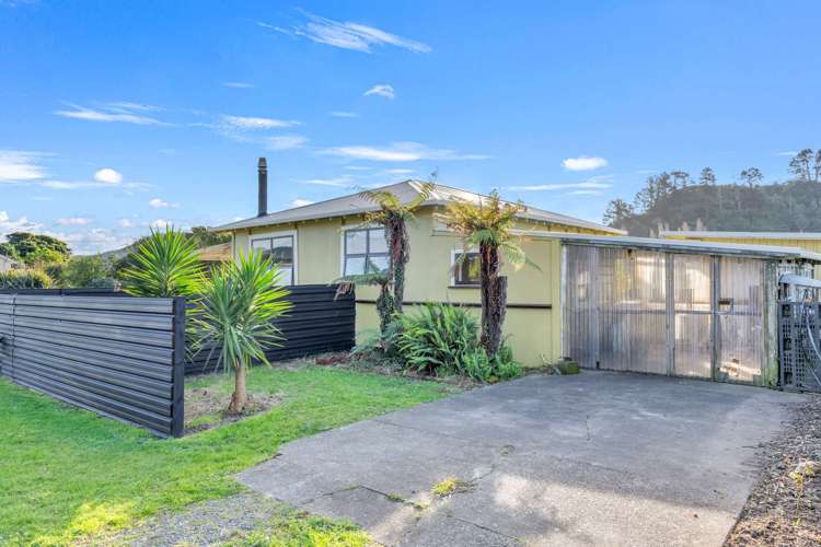5 Banks Street Tolaga Bay_29