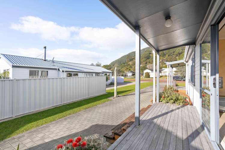105 The Yardarm Pauanui_5