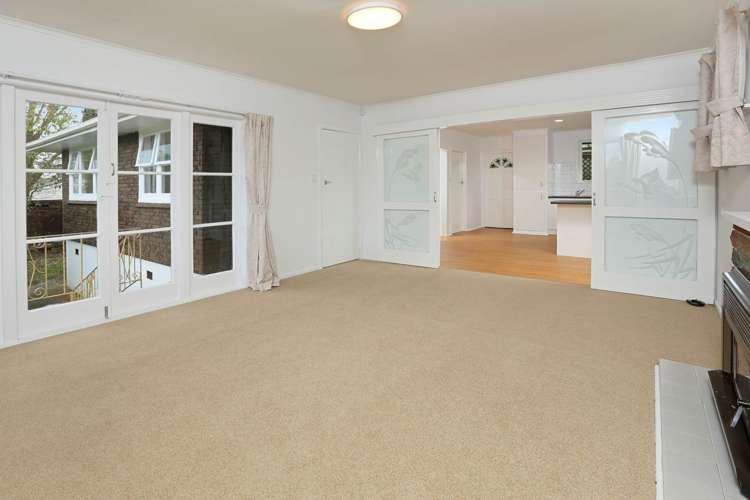 137 Edmonton Road Te Atatu South_11