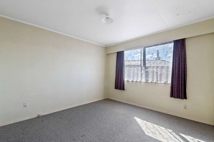 32 Browning Crescent Owhata_9