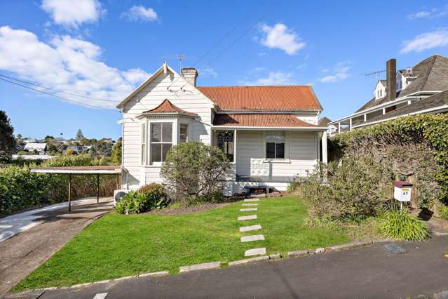 Charming Parnell Villa - Prime Location, Sun-F...