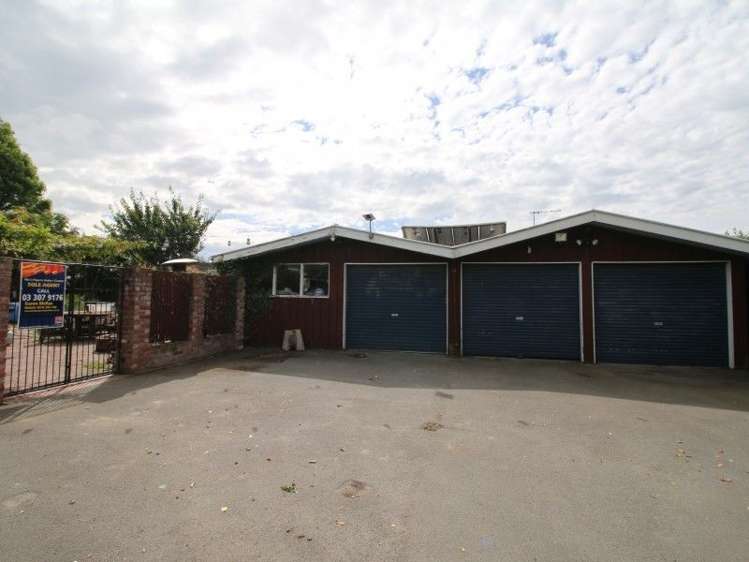 127 Middle Road Allenton_18