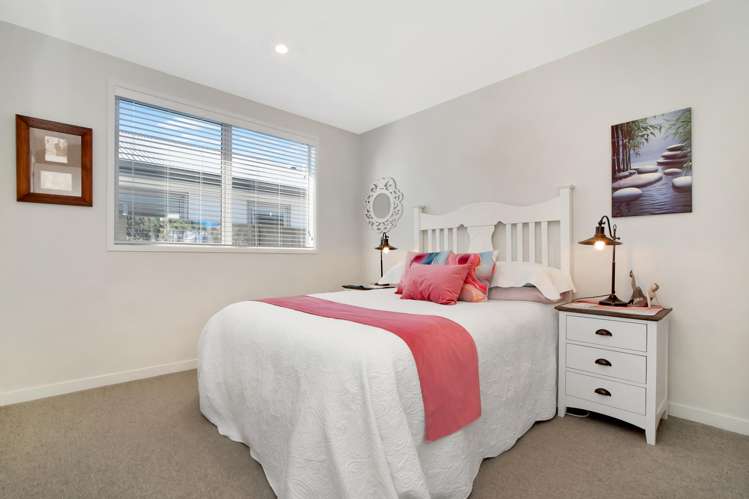 37 Saint Pauls Drive Brookfield_15