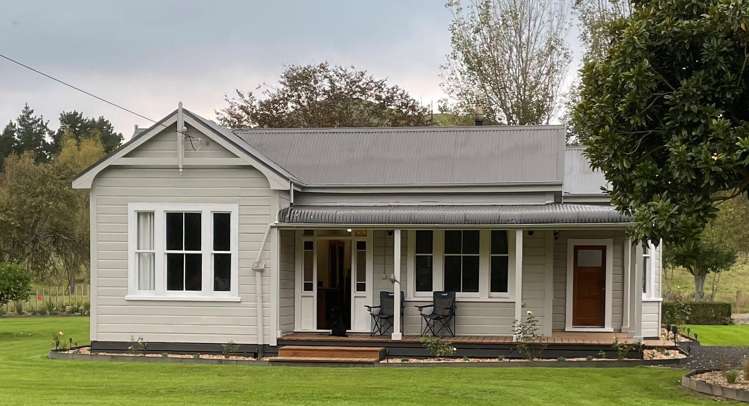 11 Waihi Falls Road_3