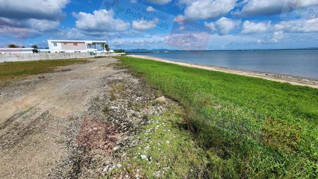 STROLL ALONG THE BEACHFRONT ON NAISOSO ISLAND, FIJI – YOUR NEXT HOME!