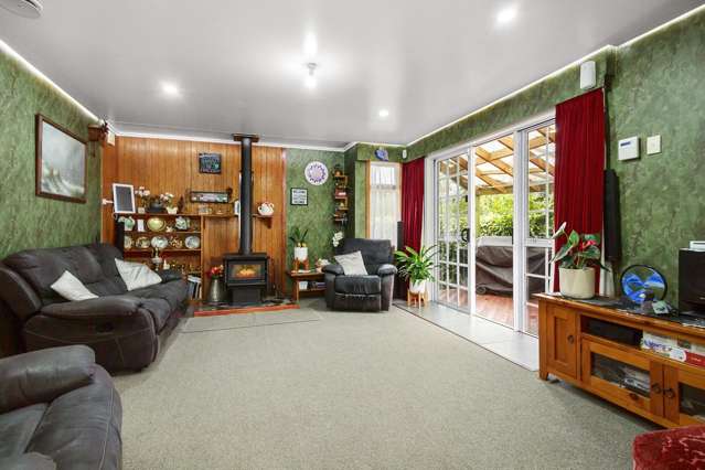 7 Honey Street Wainuiomata_2