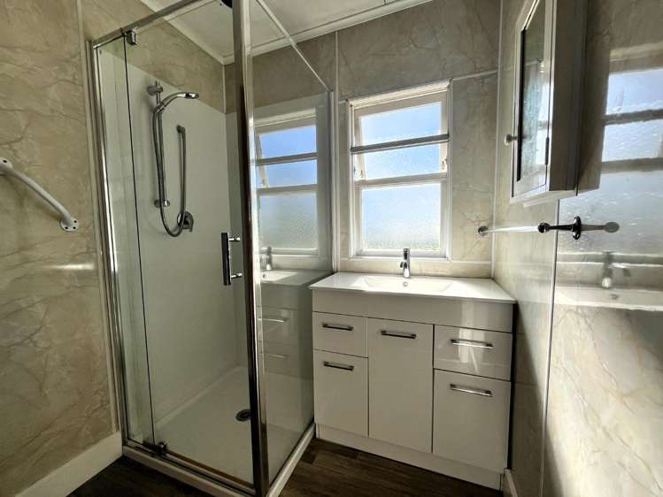 814 Ferguson Street Akina_9