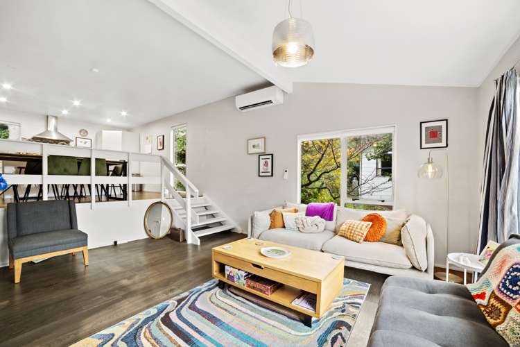 6 Swadel Way Karori_3