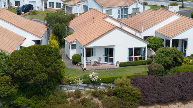 4 Lakeside Villas Whitby_23