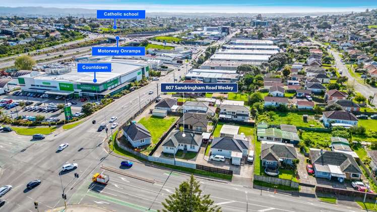 807 Sandringham Road Extension Mount Roskill_13