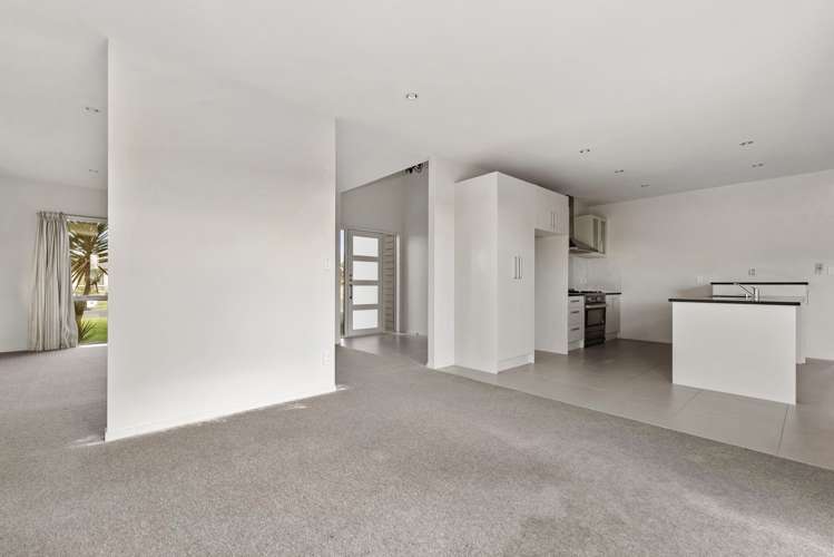 57 Carroll Place Owhata_4