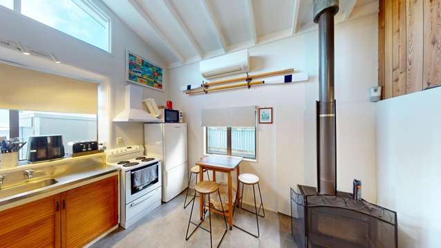27 Mowhanau Drive 11473_2