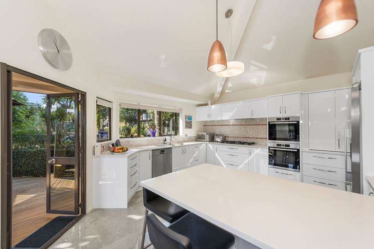 2 River Oaks Place Pukete_6