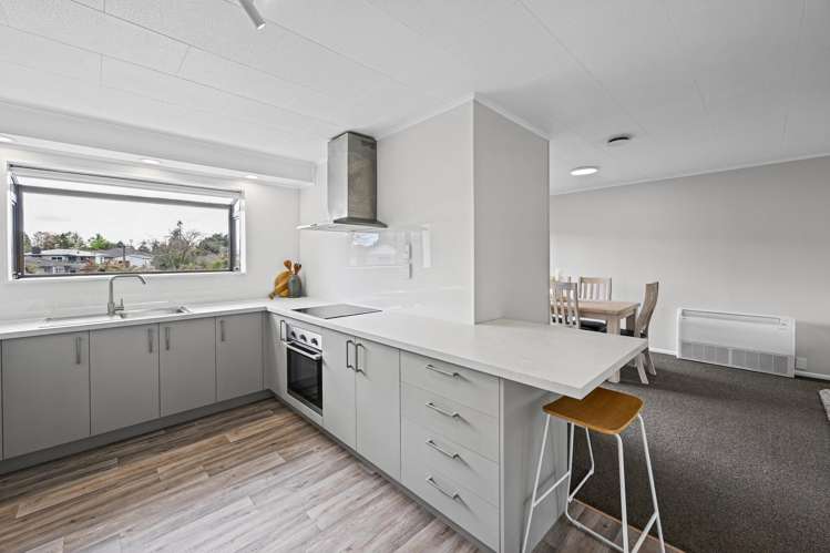 8B Wharepaina Crescent Springfield_8