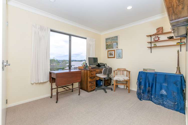 24 Highgrove Drive Grandview Heights_12