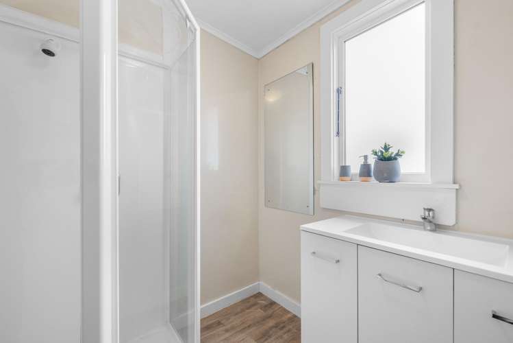 22a Mcbratneys Road Dallington_10