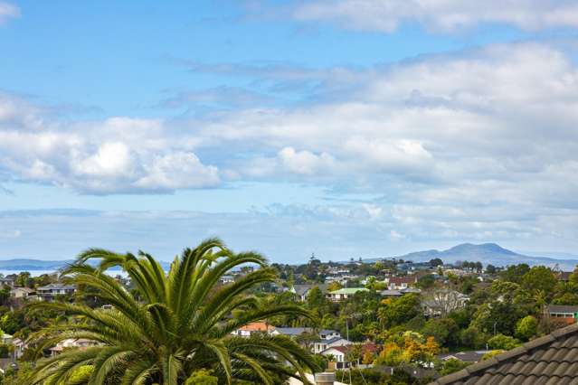 5 Caversham Drive Torbay_2