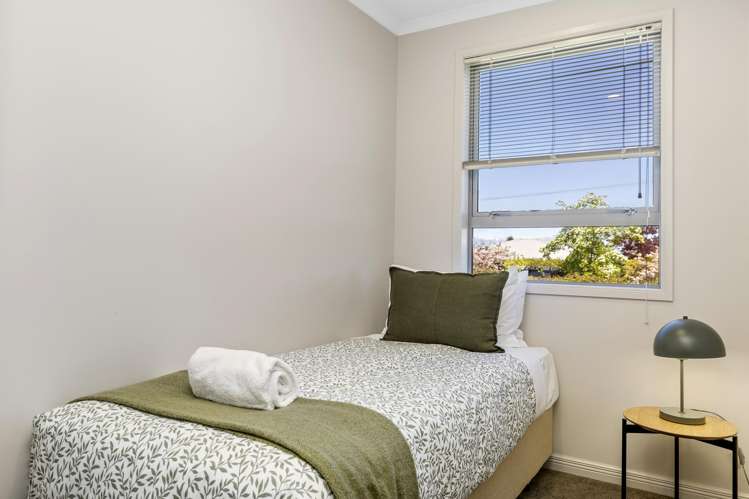 1/8 Mere Road Central_15