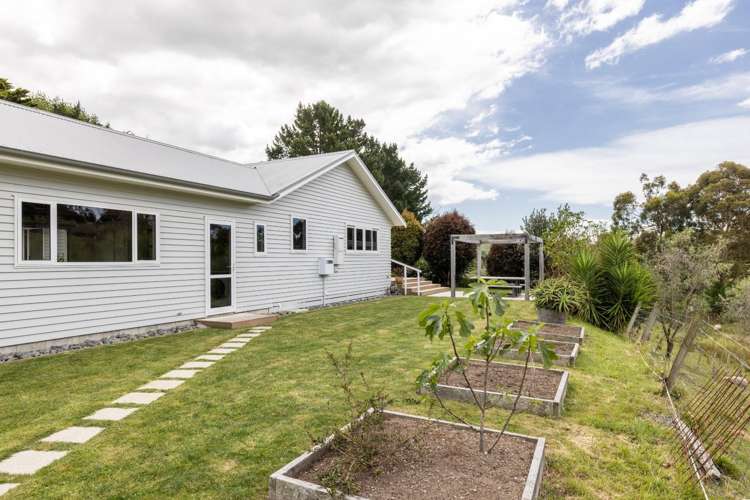 1300 Waimarama Road 2330_18