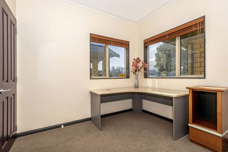 4 Joanne Street Lytton West_14