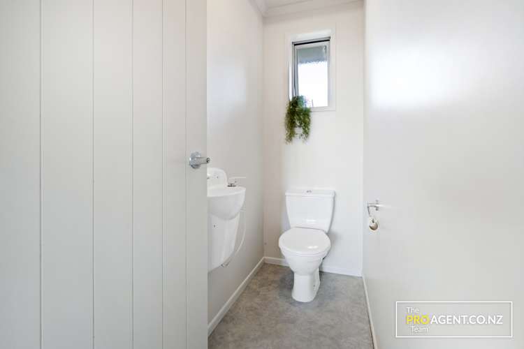 3 Sandys Parade Laingholm_19